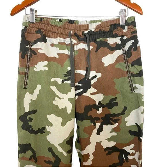 Aritiza TNA Alix Pant- High Waisted Elastic Cuff Camo Joggers - Picture 4 of 13